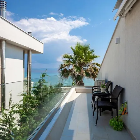 Seafront Luxury Almyra, Chalkidiki ヴィラ ポリフロノ