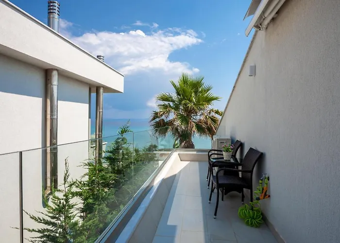 Seafront Luxury Almyra, Chalkidiki ヴィラ ポリフロノ
