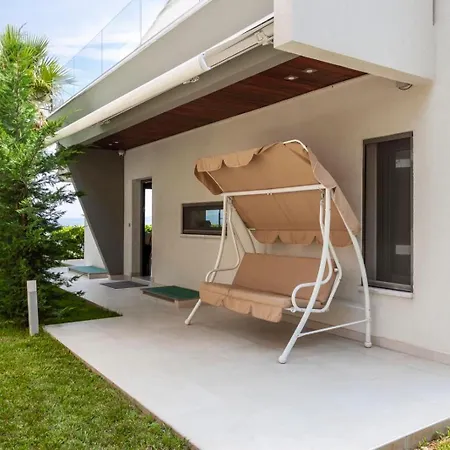 Seafront Luxury Almyra, Chalkidiki Villa *